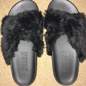 VS Pink Criss Cross Slides